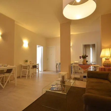 Italy לינה וארוחת בוקר